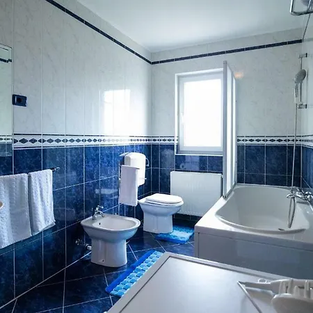 Vintiana Apartment *